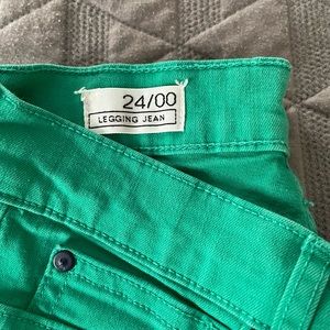 Gap midrise green legging jeans.